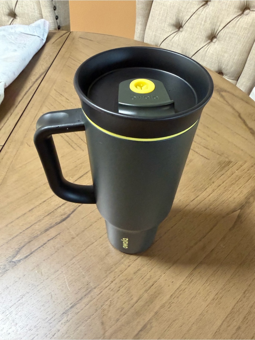 OWALA Stainless Travel Mug in Dark Green with Black Handle